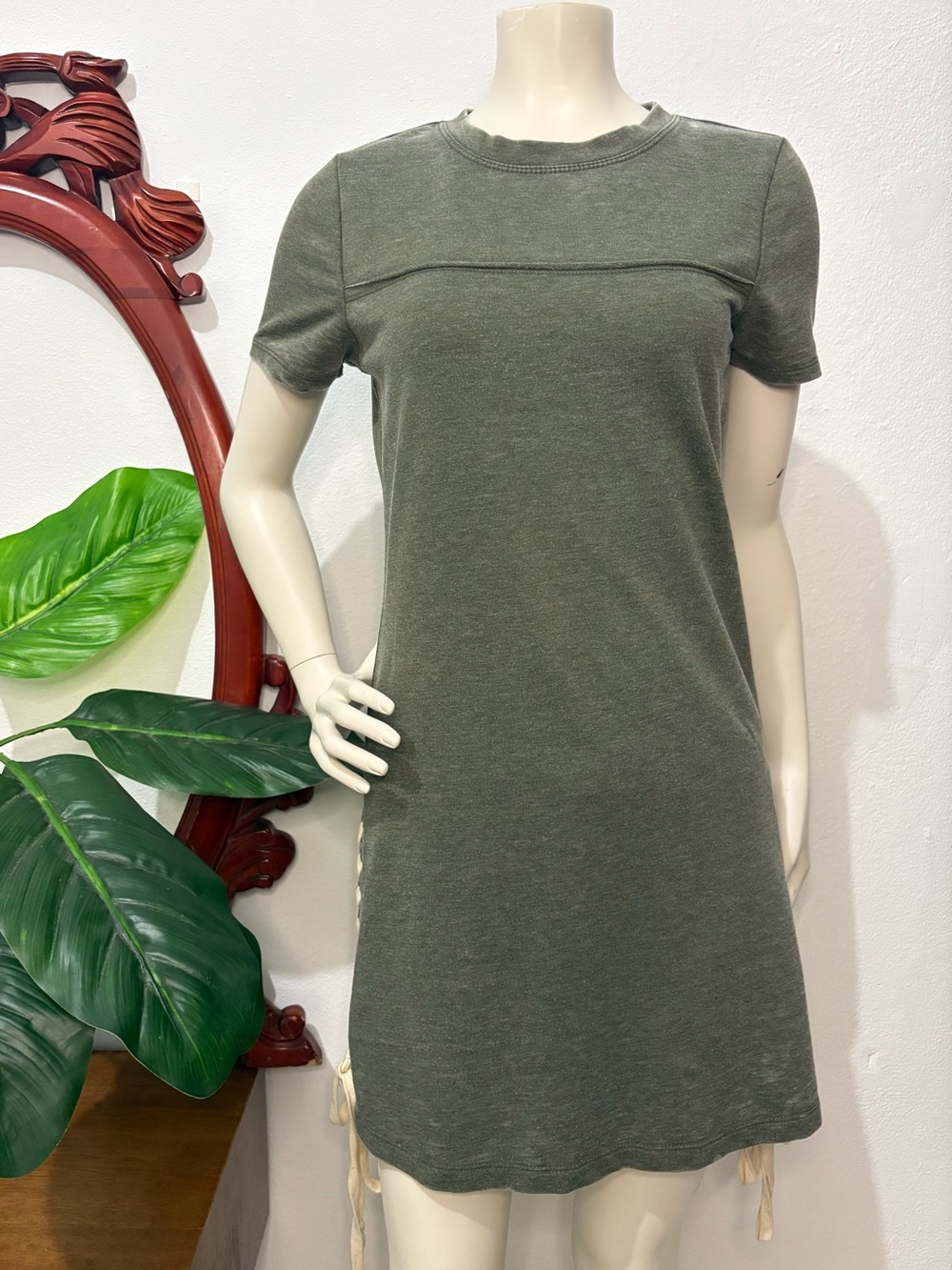Women’s Others Follow Casual Olive Green Short Sleeve Mini Shift Dress XS
